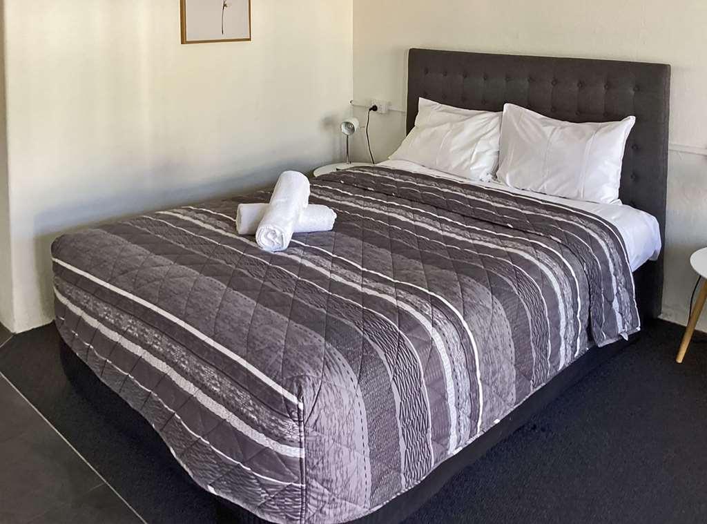אלבורי Commodore Motor Inn חדר תמונה