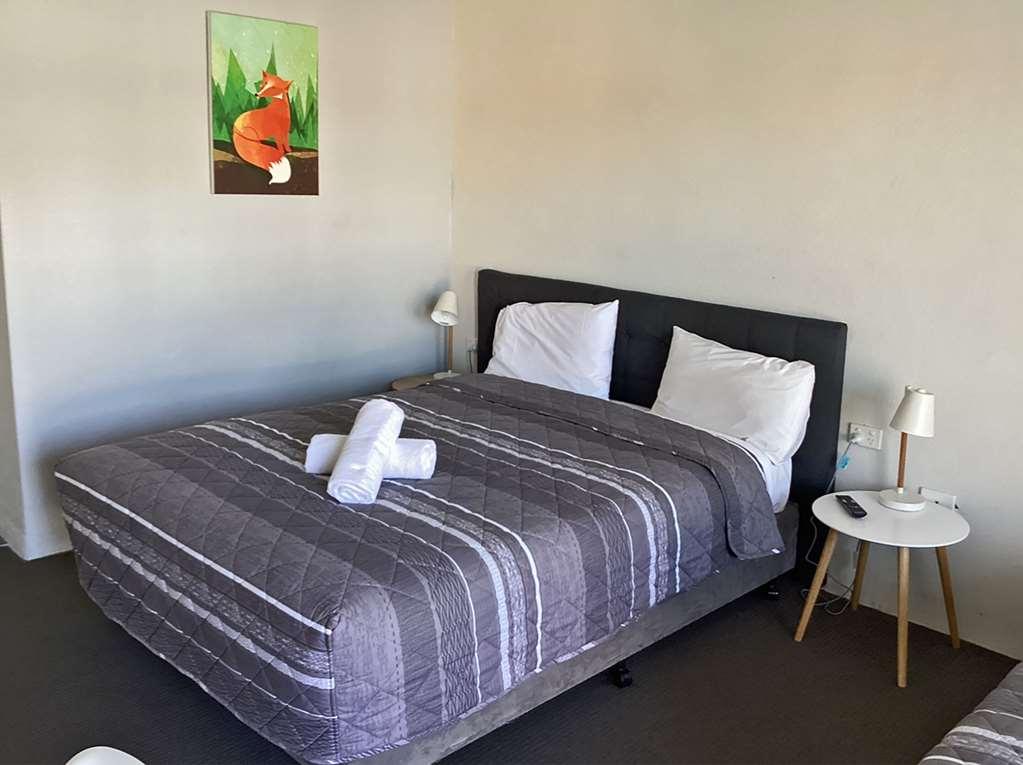 אלבורי Commodore Motor Inn חדר תמונה